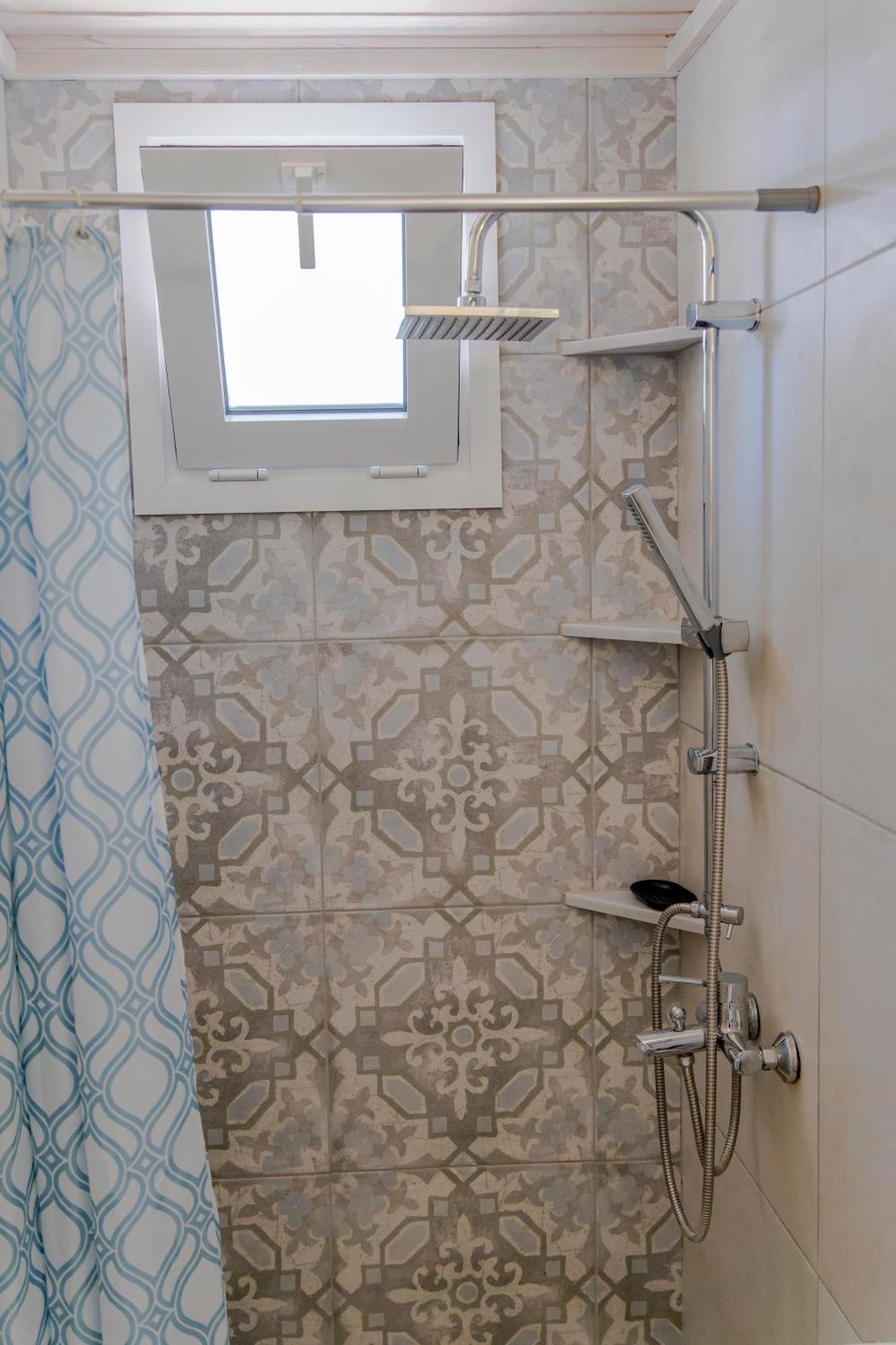Rafaela's Sea View House Апартаменты