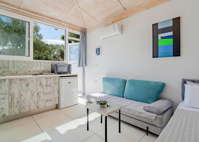 Rafaela\'S Sea View House